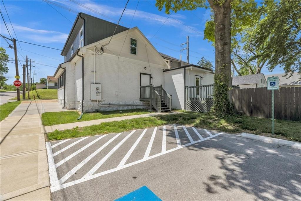 1847 S 14th Street Property Photo 5