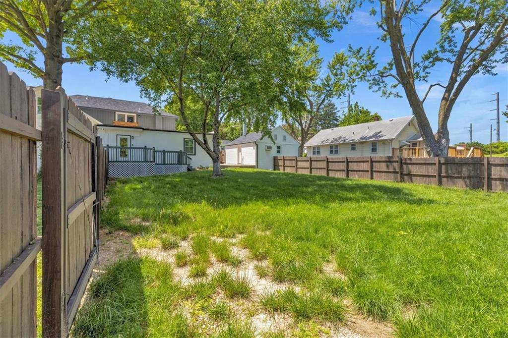 1847 S 14th Street Property Photo 40