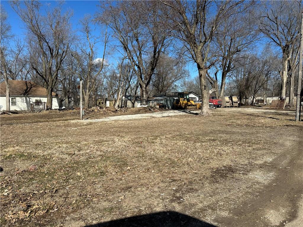 64071 Real Estate Listings Main Image