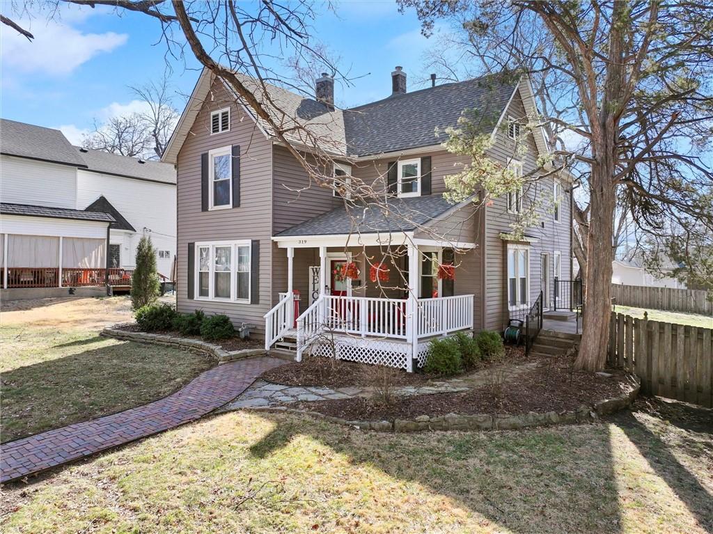 319 Vine Street Property Photo