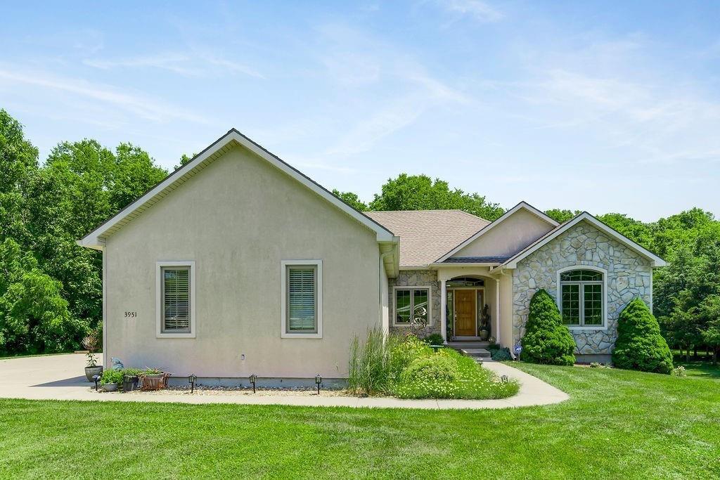 3951 Tonganoxie Road Property Photo 1