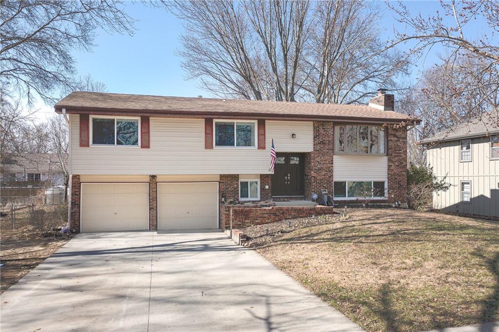 3005 Yellowstone Drive Property Photo