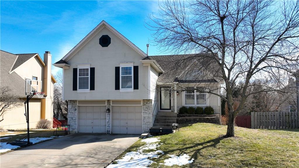16490 W 132nd Court Property Photo