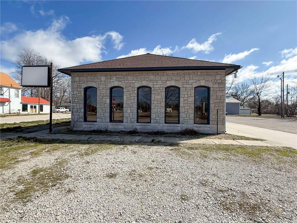 622 6th Street Property Photo 1