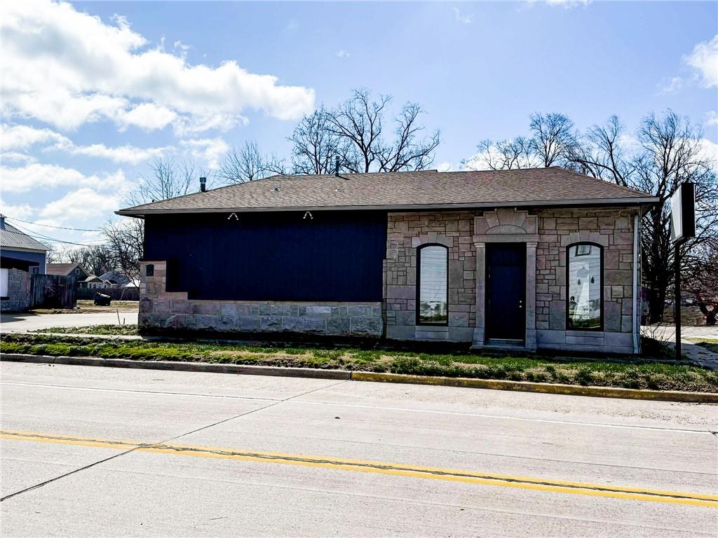 622 6th Street Property Photo 2