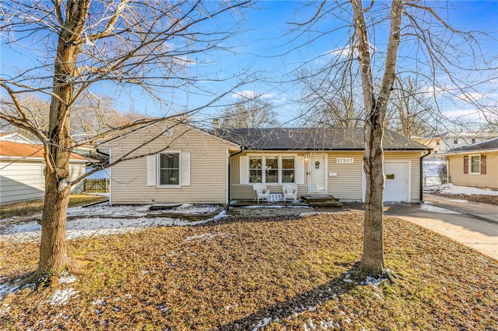 12507 E 49 Street Property Photo