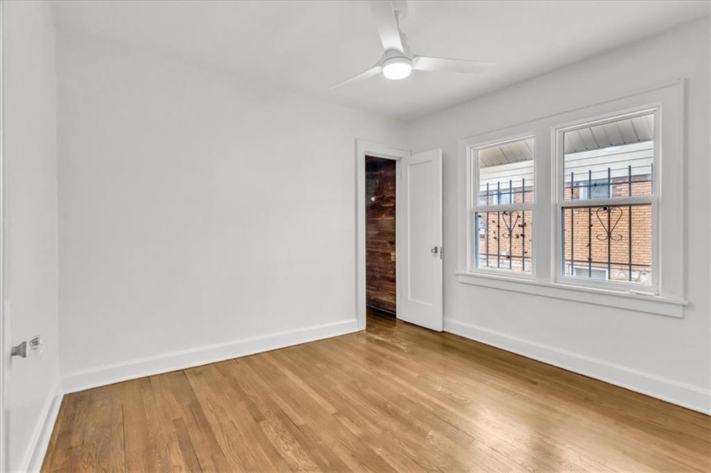 1122 E 76th Street Property Photo 13