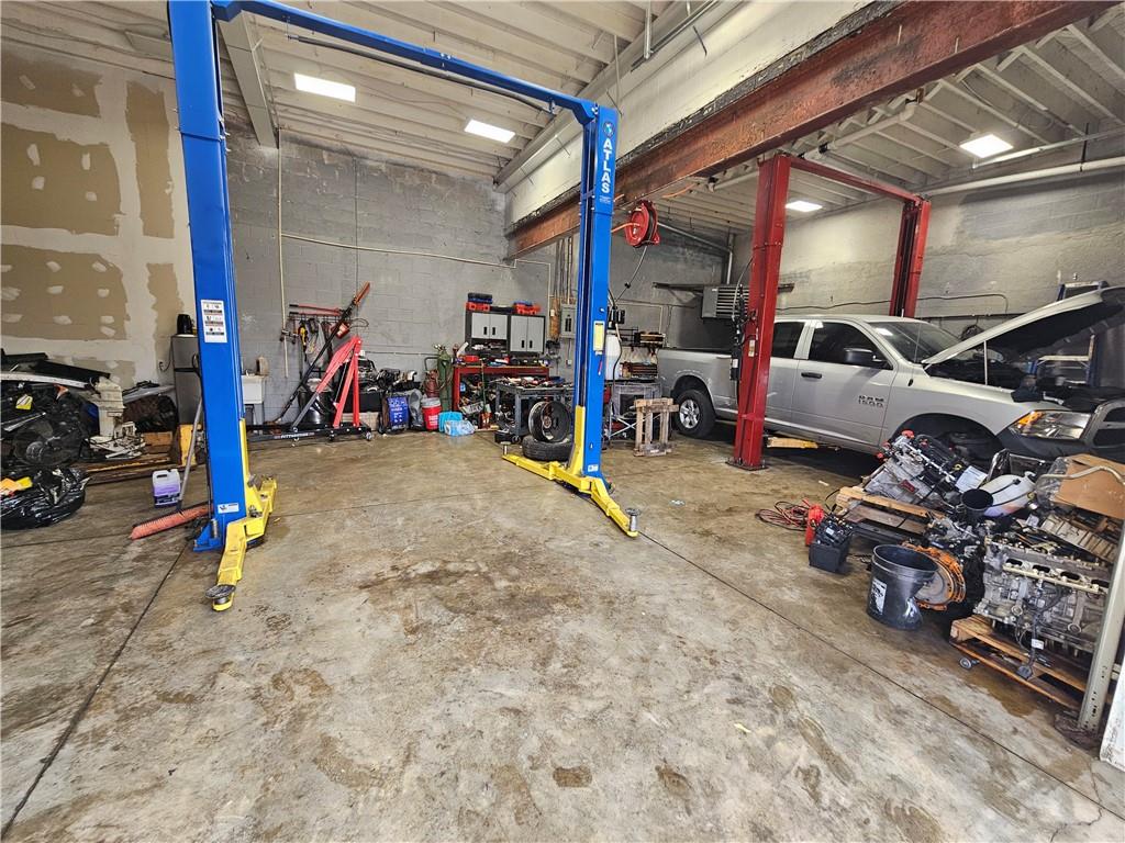 1201 Van Brunt Boulevard Property Photo