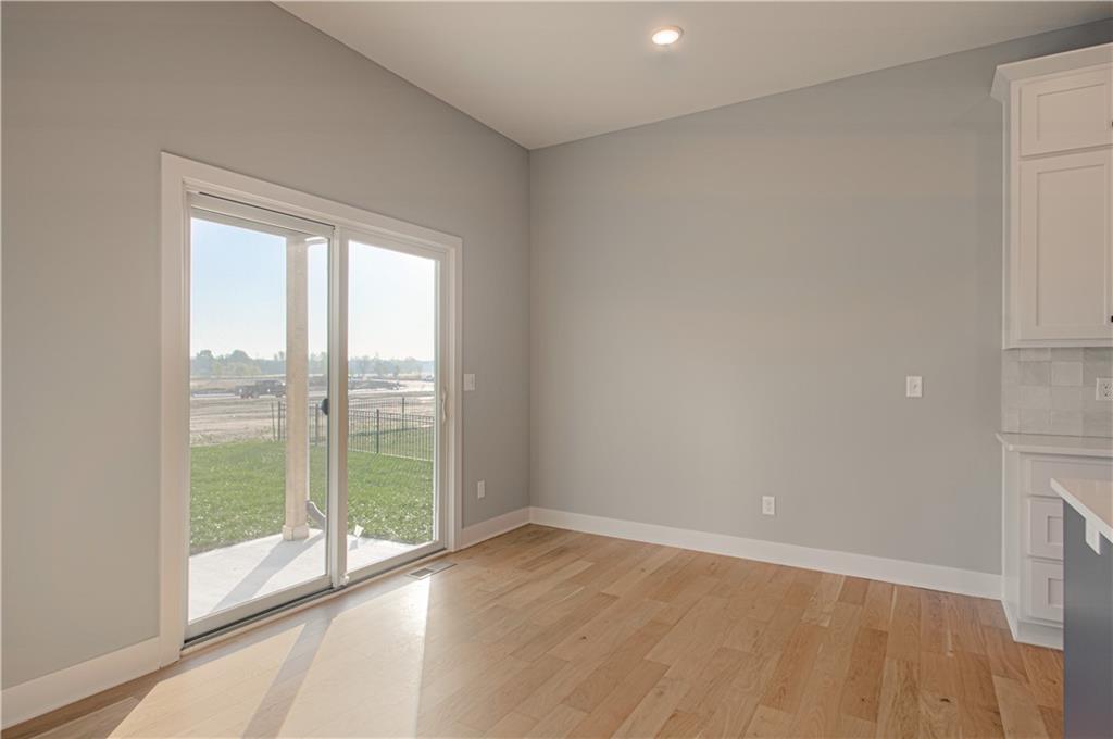 2341 Fishing Lane Property Photo 11