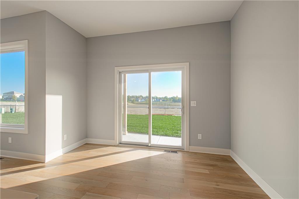 2341 Fishing Lane Property Photo 12