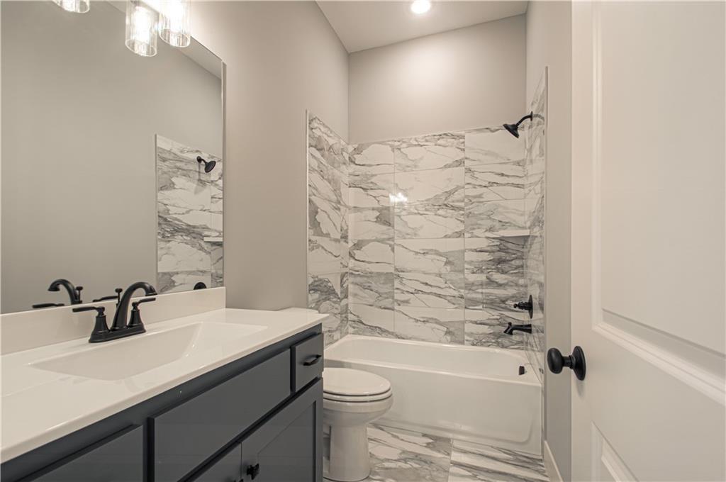 2341 Fishing Lane Property Photo 25