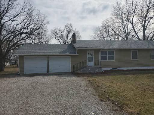601 E Swan Street Property Photo 1