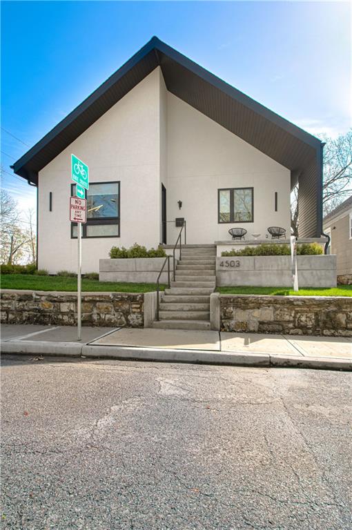 Magnet Real Estate Listings Main Image