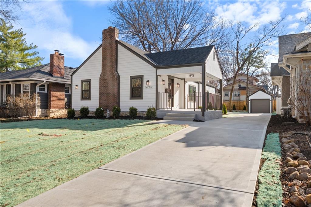5707 Charlotte Street Property Photo