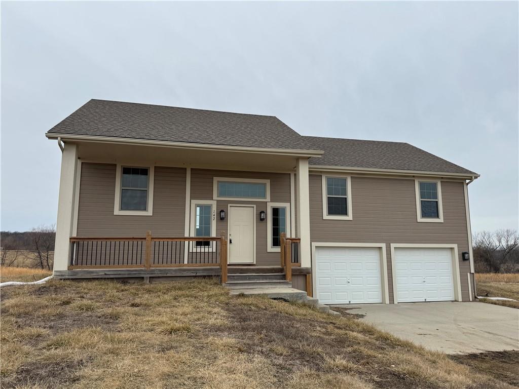 142 Nw W Highway Property Photo