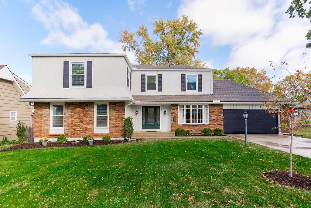 4 W Bridlespur Drive Property Photo 1