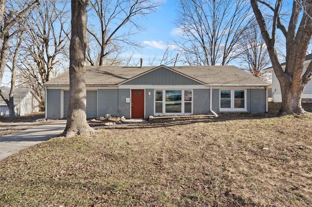10524 E Lake Drive Property Photo