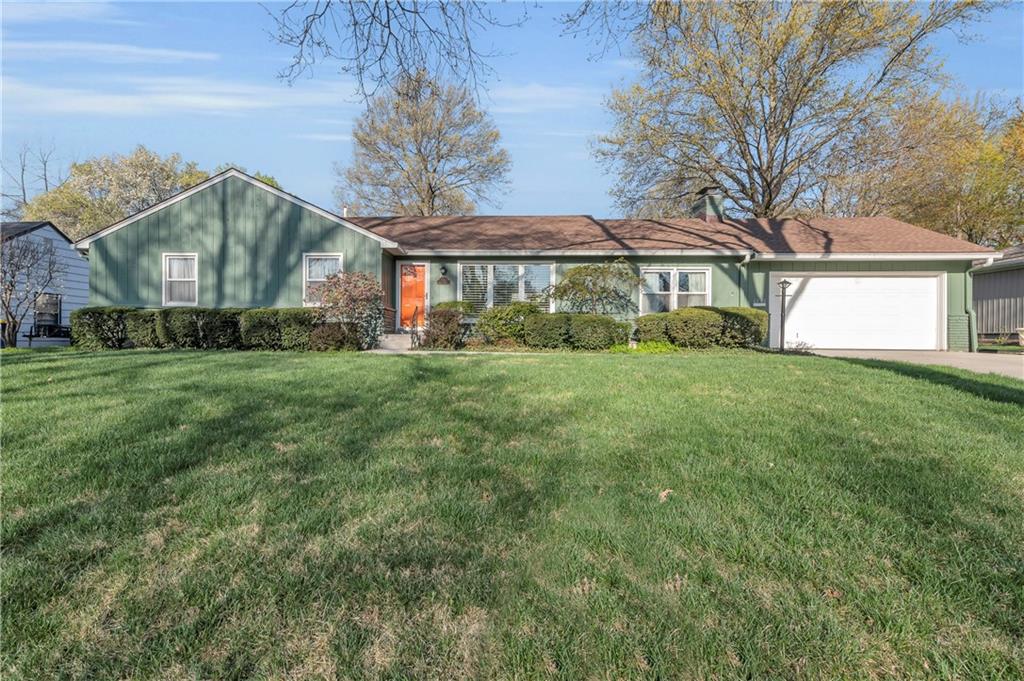 6444 Maple Drive Property Photo