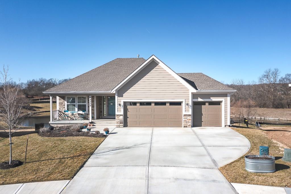 4736 Redwood Street Property Photo 1