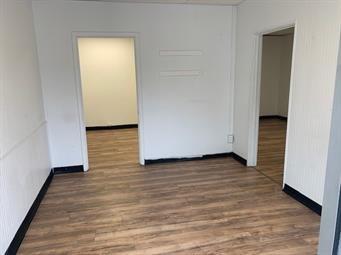 103 S Broadway Street Property Photo 4