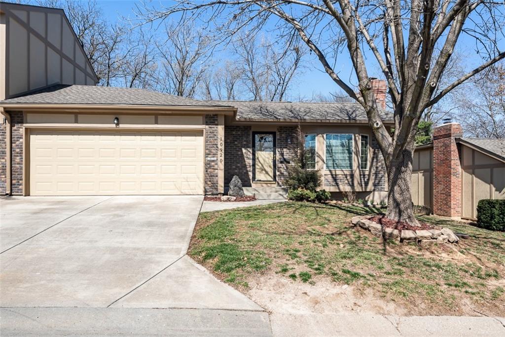 10920 W 96th Place Property Photo