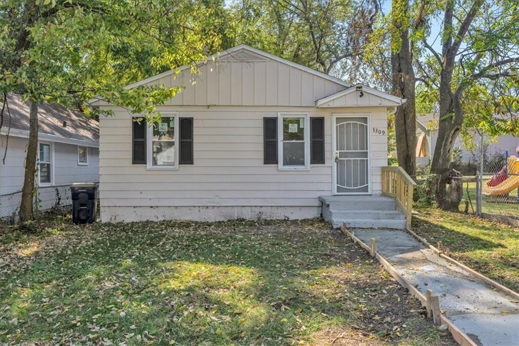 3309 E 69th Street Property Photo 1