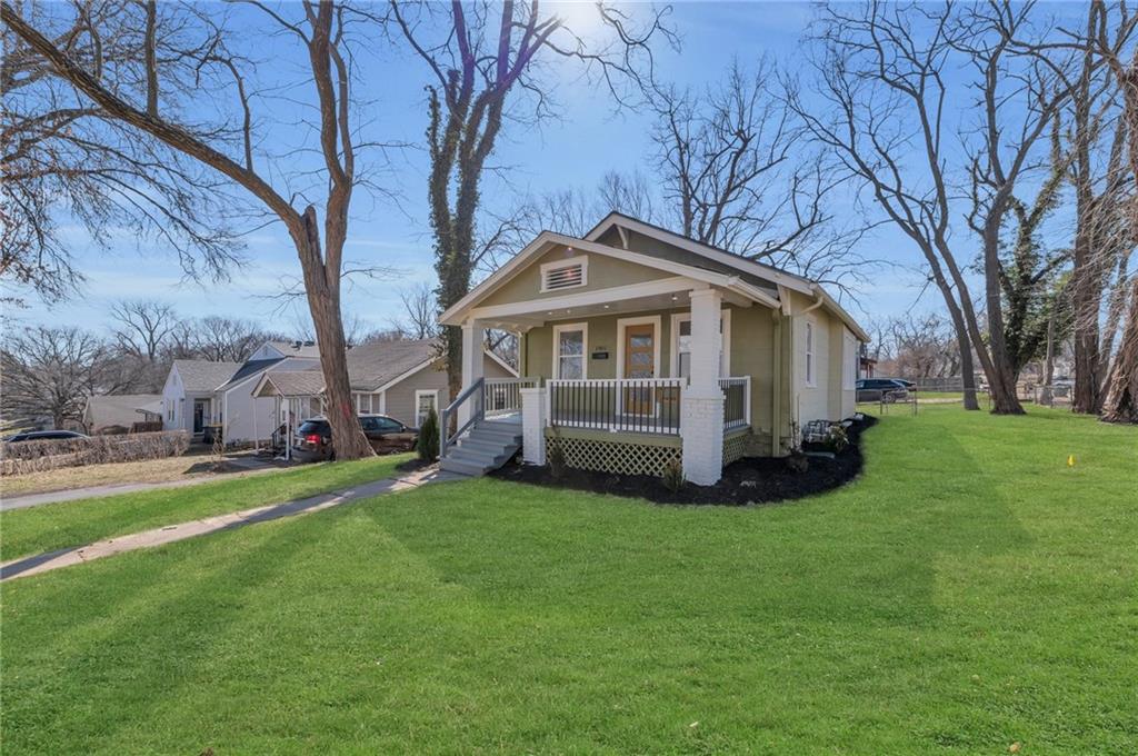 1901 E 79th Street Property Photo