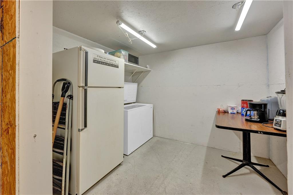 1201 E 3rd Street Property Photo 27