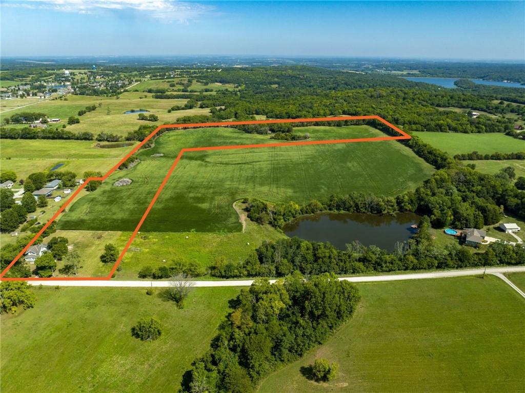 1752 N 300th Road Property Photo