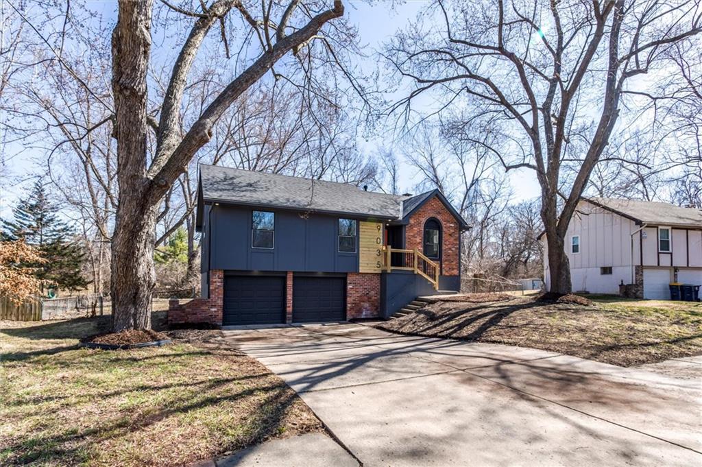 9035 Manning Avenue Property Photo
