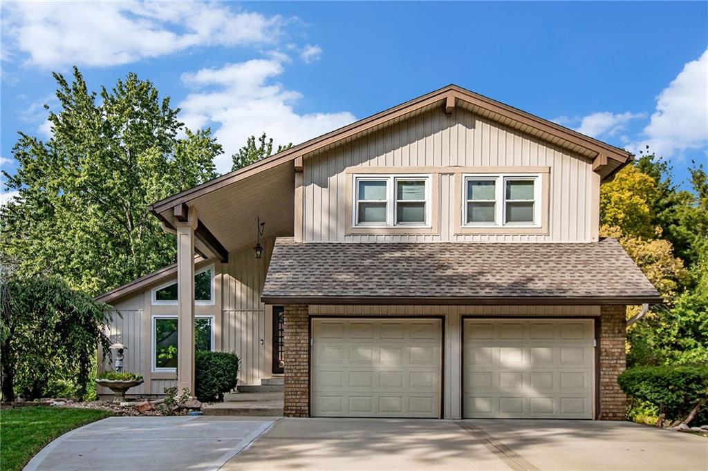 10202 Nw Mirror Lake Drive Property Photo