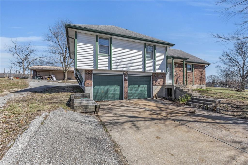 8611 Grant Drive Property Photo