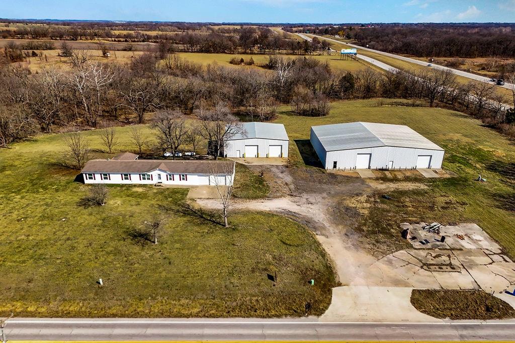 561 & 553 Nw State Route 131 Highway Property Photo