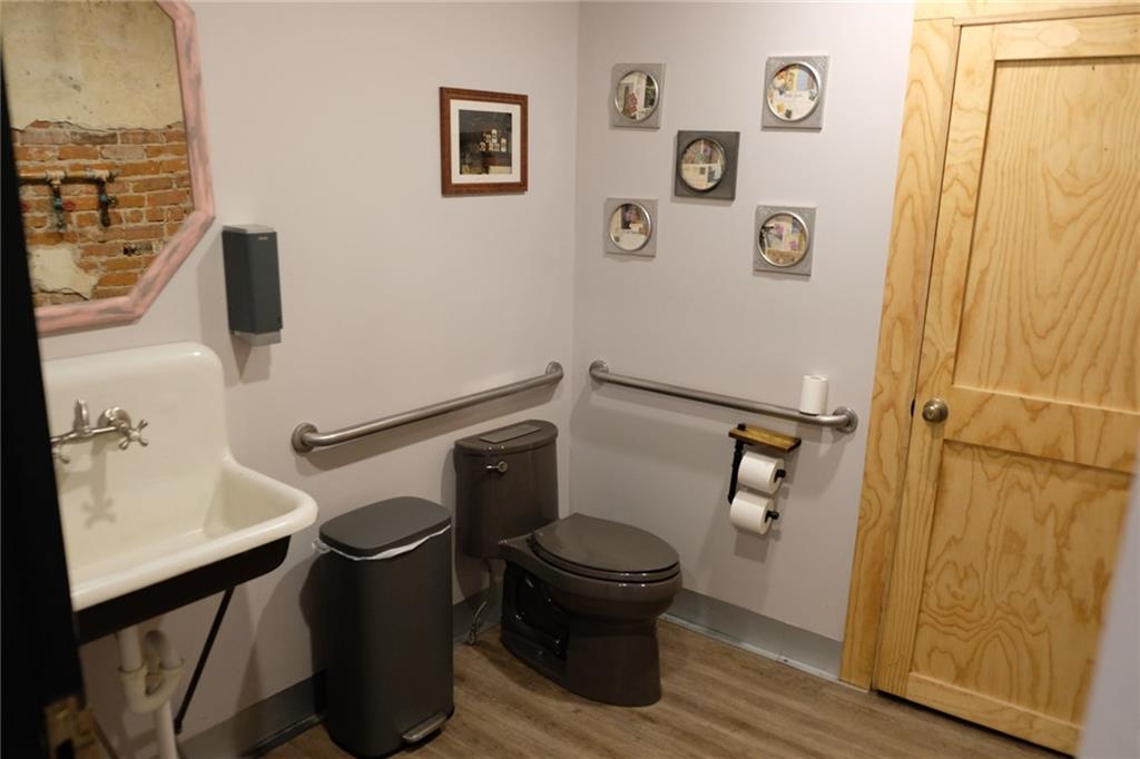 1000 Tinsman Avenue Property Photo 17