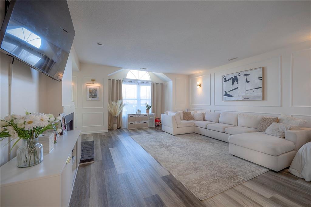 3706 Hartford Avenue Property Photo 2