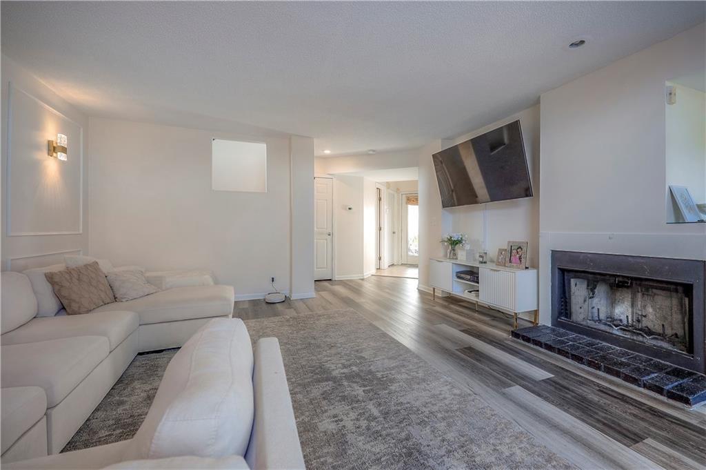 3706 Hartford Avenue Property Photo 9