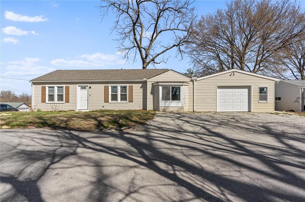 2 Ne 62nd Street Property Photo