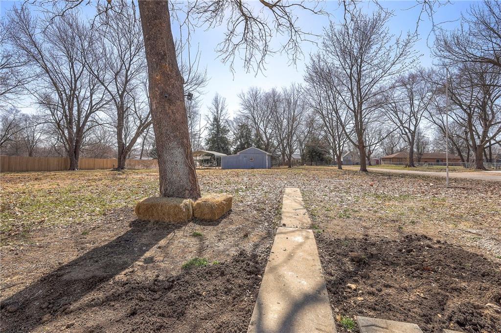 West Walnut Street Property Photo