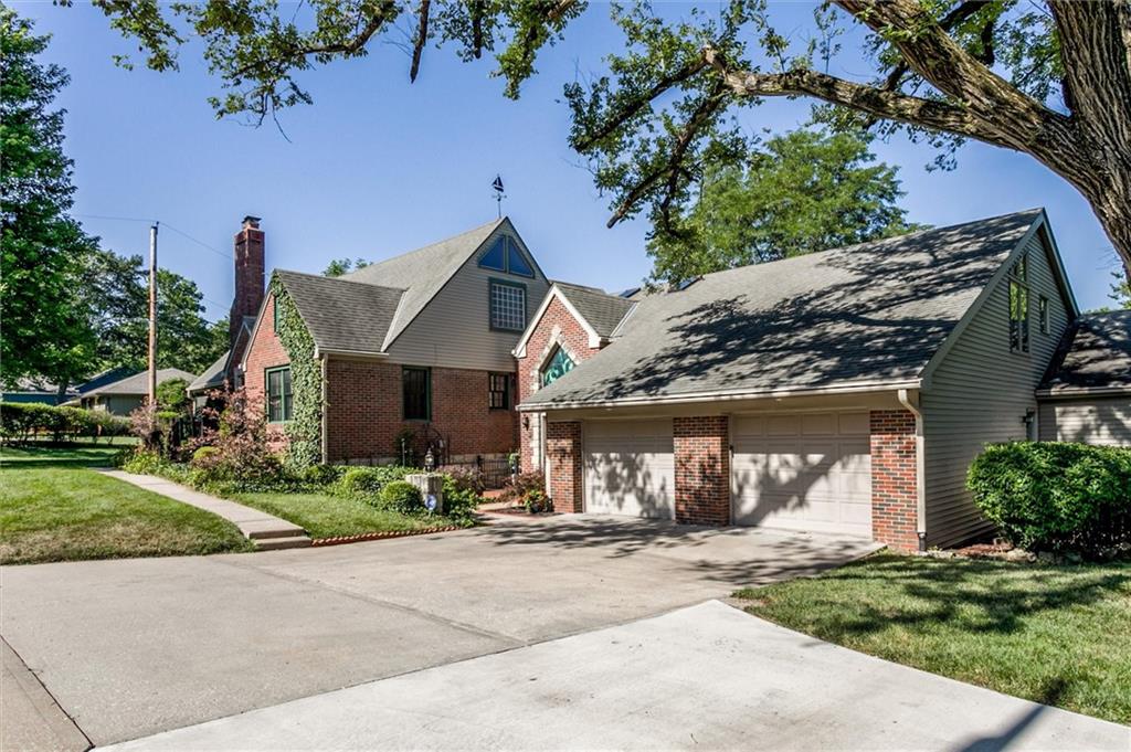 5422 Foster Street Property Photo