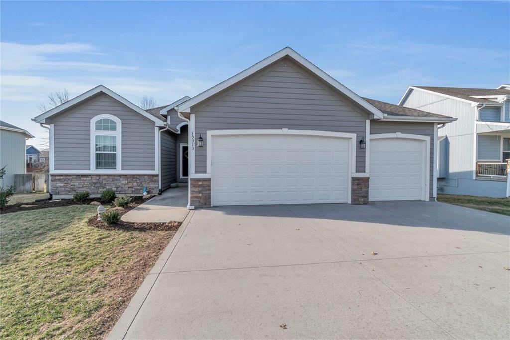 15313 Meyer Drive Property Photo