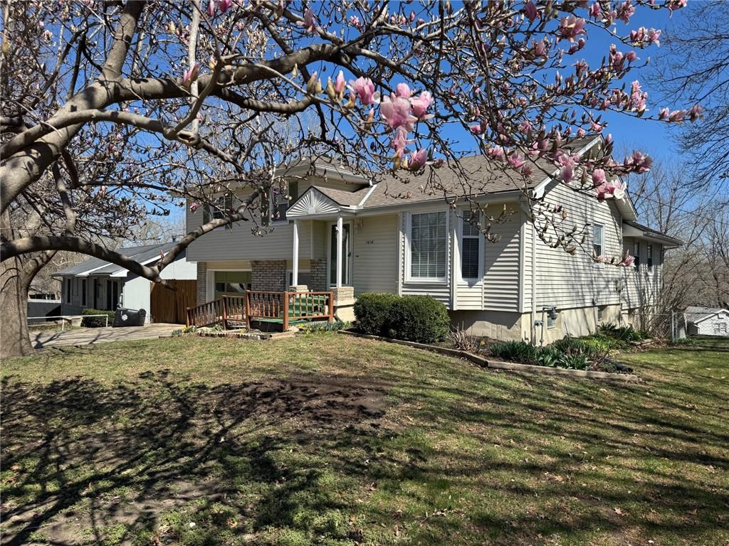 1616 Lee Lane Property Photo