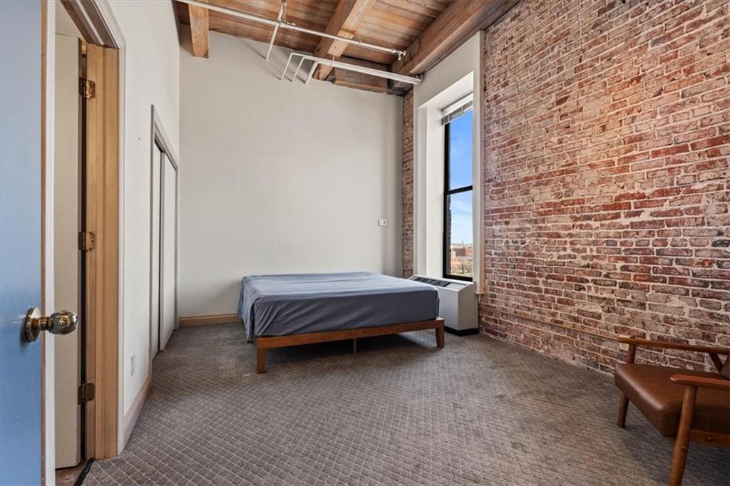 308 W 8th Street Property Photo 14