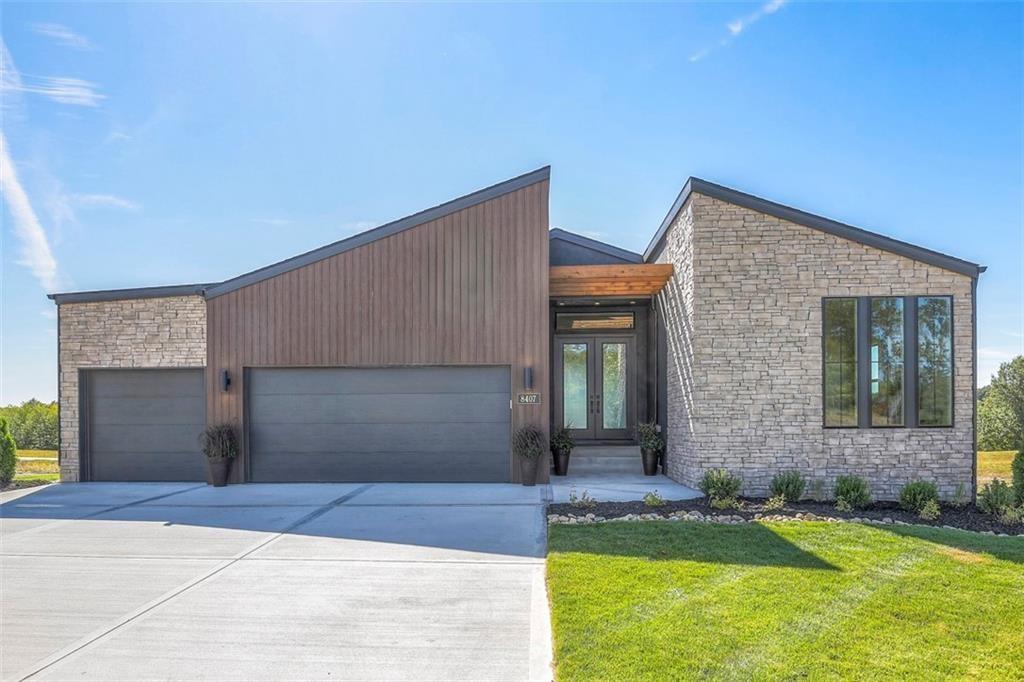 2132 Sw Wheatfield Drive Property Photo