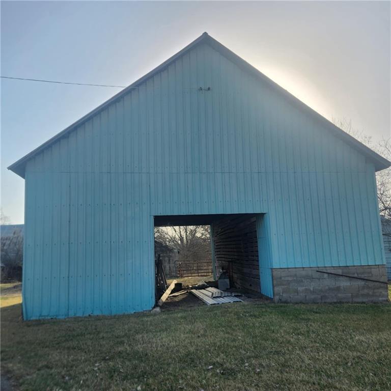 1101 E Walnut Street Property Photo 7