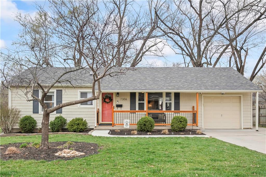 7306 Outlook Street Property Photo