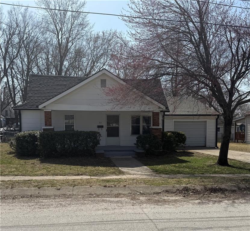 311 W Dakota Street Property Photo