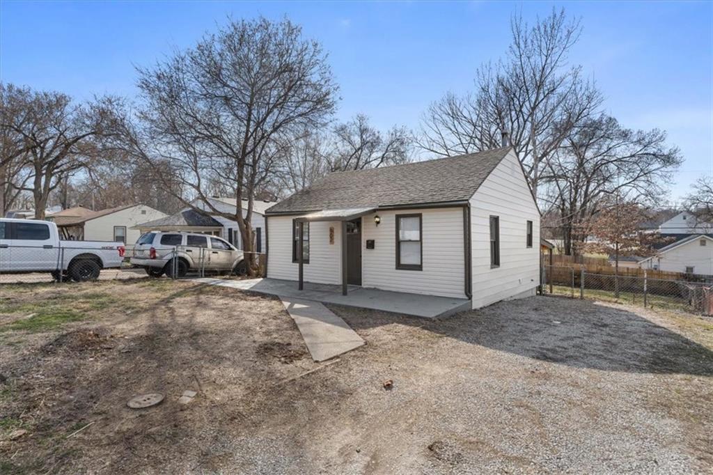 902 S Haden Street Property Photo
