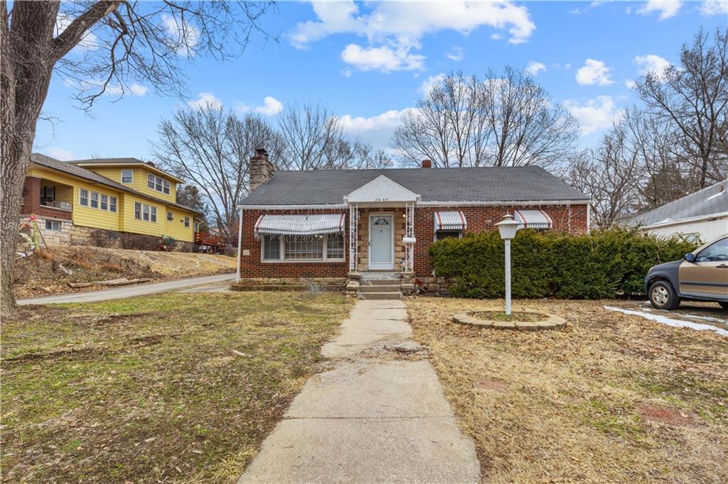 2645 Grandview Boulevard Property Photo 1