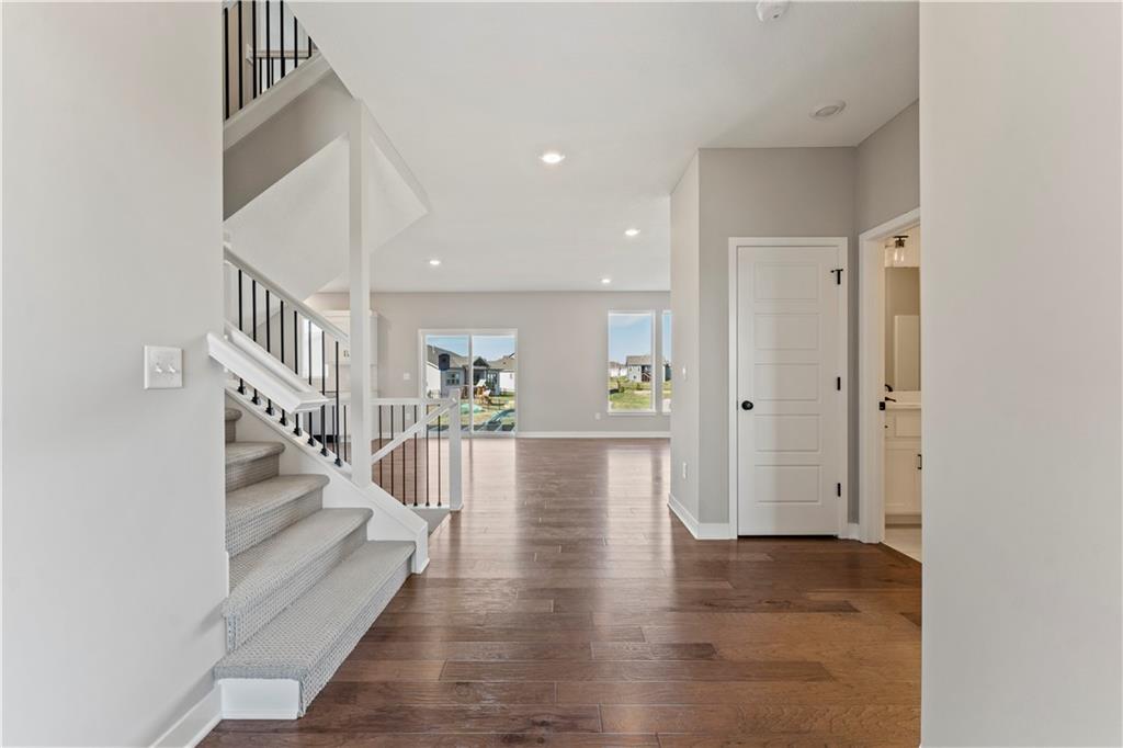 10604 N Jefferson Street Property Photo 2