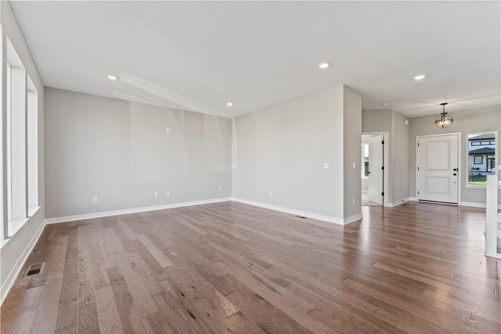 10604 N Jefferson Street Property Photo 12